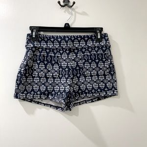 Fun patterned short shorts!